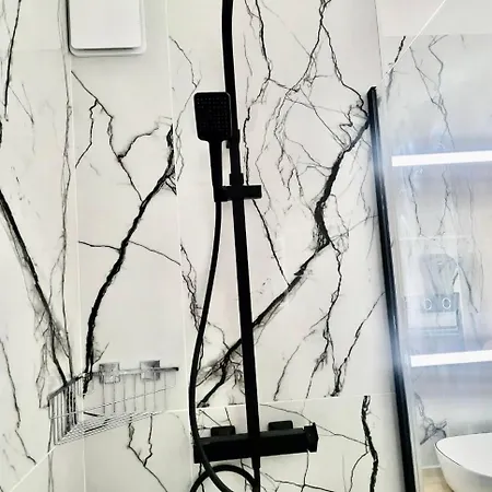 Apartamento 1 Bedroom - 20lm3 *